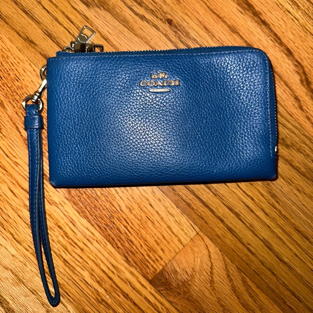 Coach Double Zip Pocket Wristlet Wallet